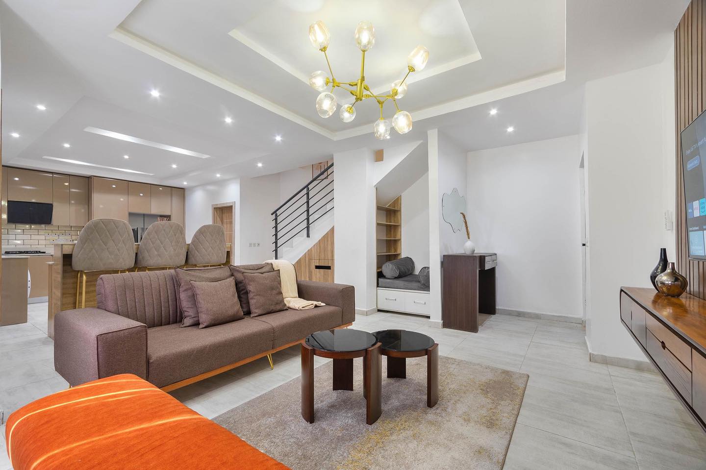 New spacious and modern 2bedroom apartment